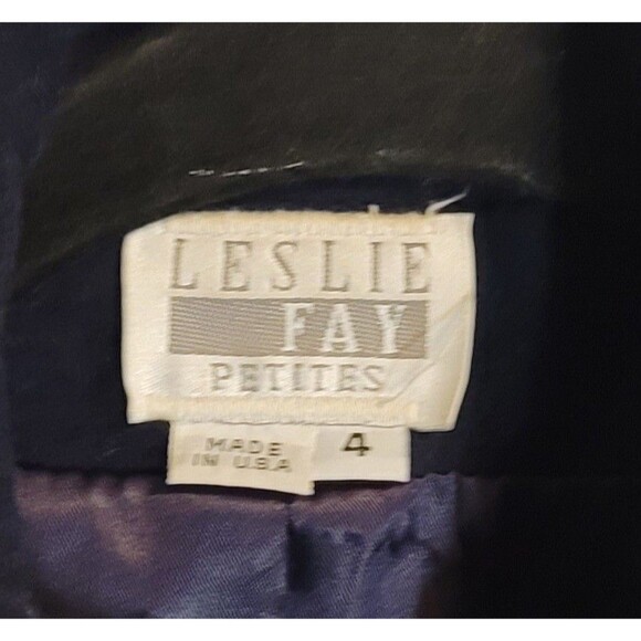 Vintage Leslie Fay Navy Wool Coat USA Made Asymmetrical Buttons Fits 8/10 - Picture 9 of 11
